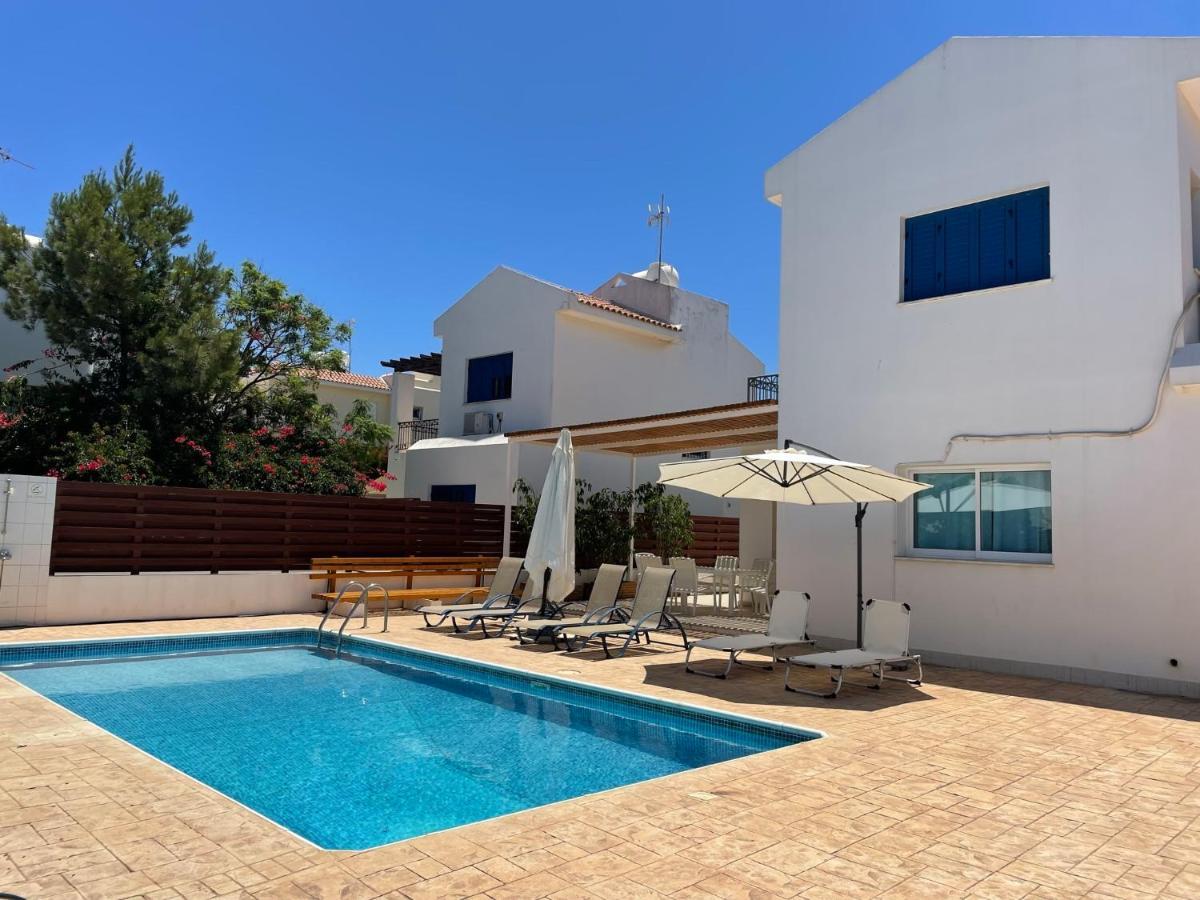 Sol Y Mar Malama Villa Paralimni Esterno foto
